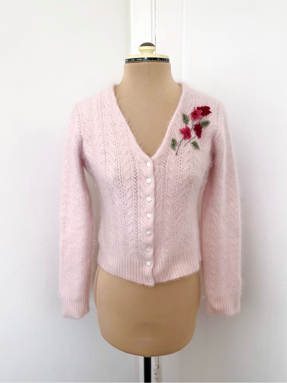 Vintage Y2K 90s 00s Beth Bowley Pink Floral Applique Angora Cardigan sz L